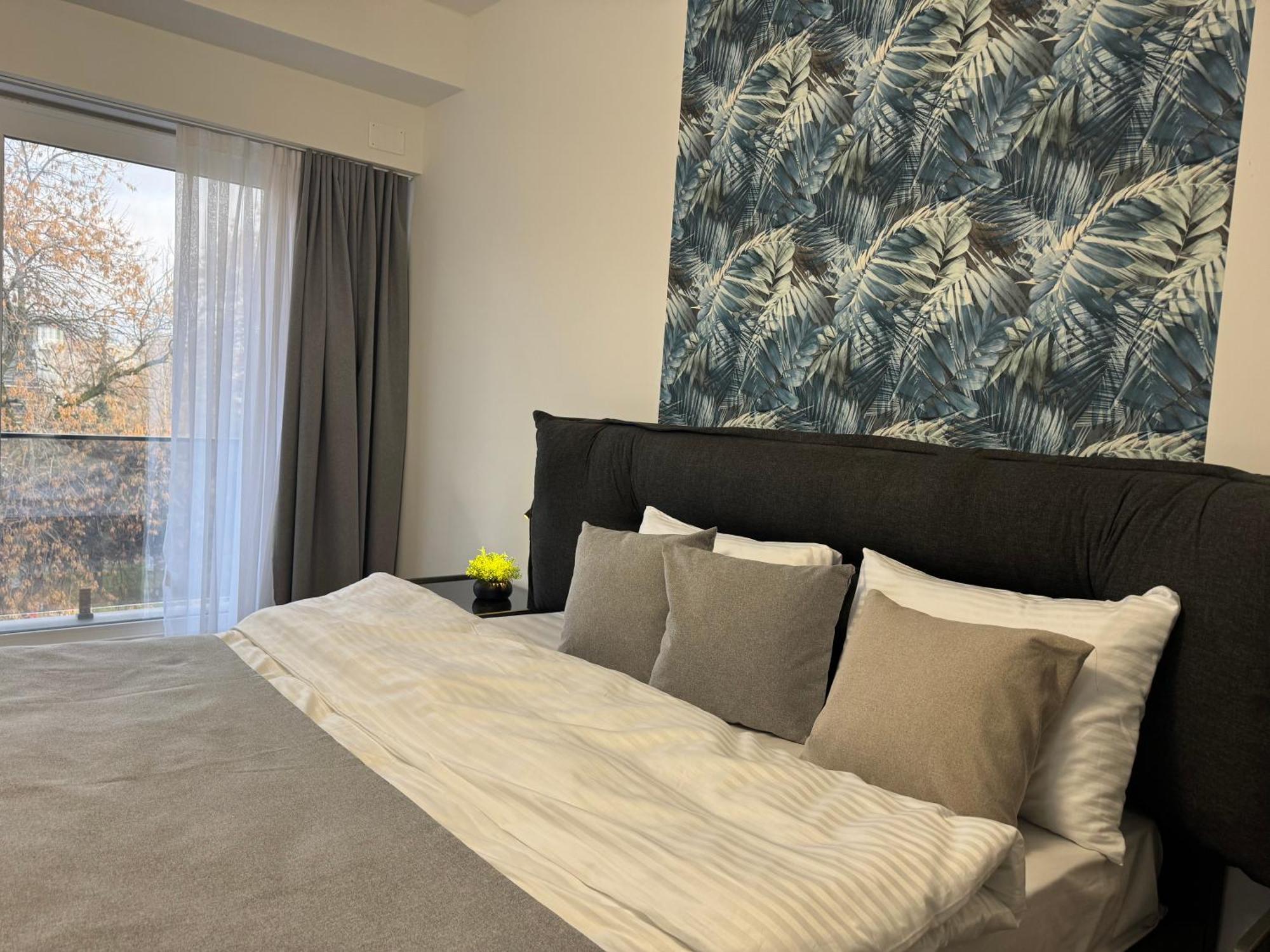 Hotel Le Manoir Гостивар Екстериор снимка