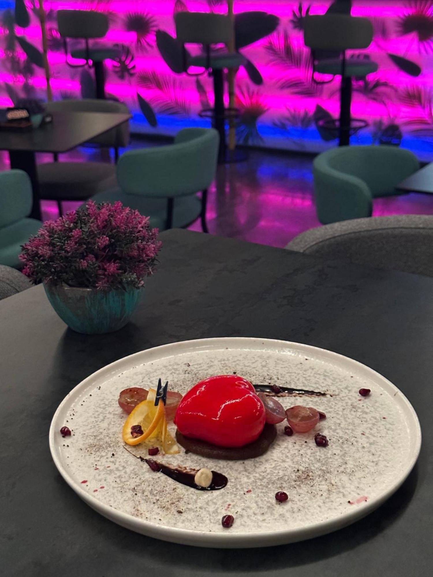 Hotel Le Manoir Гостивар Екстериор снимка